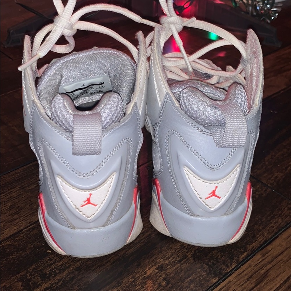 Jordans - Picture 4 of 6